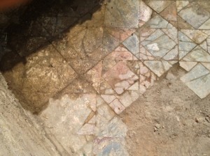 Pavimento in opus sectile nel parco dei Ravennati di Ostia Antica Foto da La Repubblica