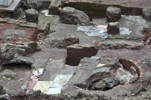 resti archeologici via del Tritone - Rinascente